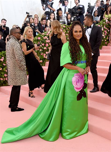 Rose Hart: The Scandal That Launched a Thousand Memes – See the Photos! - 1tpmqdp