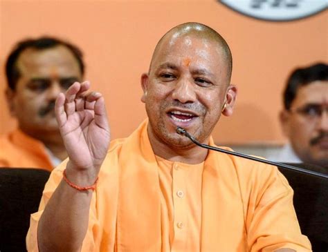 Yogi Adityanath Wiki, Age, Caste, Wife, Family, Biography - WikiBio