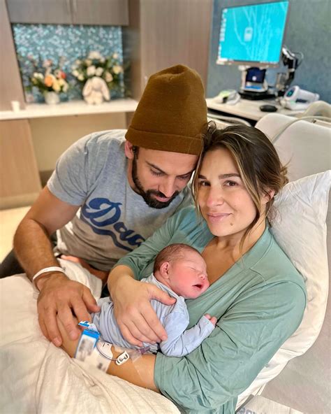 Jesse James Decker gives birth to 4th child with husband Eric and ...