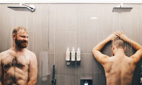 gay travel blogger naked shower photo shooting  karl  daan