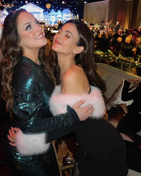 'Victorious' Stars Victoria Justice, Liz Gillies Reunite at Holiday