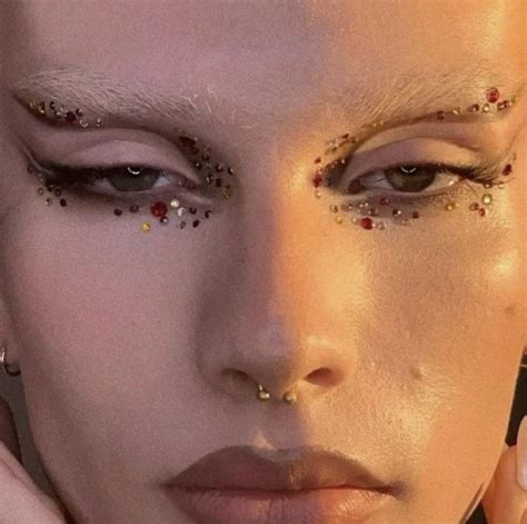 rhinestone makeup idea | Ethereal makeup, Rhinestone makeup, Creative ...
