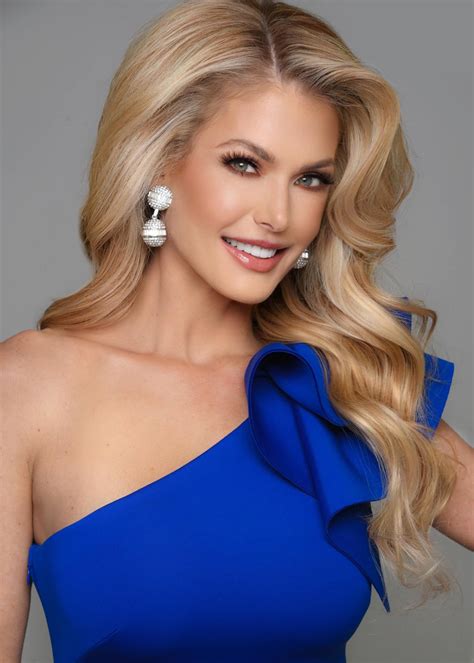 It’s midnight in New York… so it’s now officially our 2014 Mrs. New ...