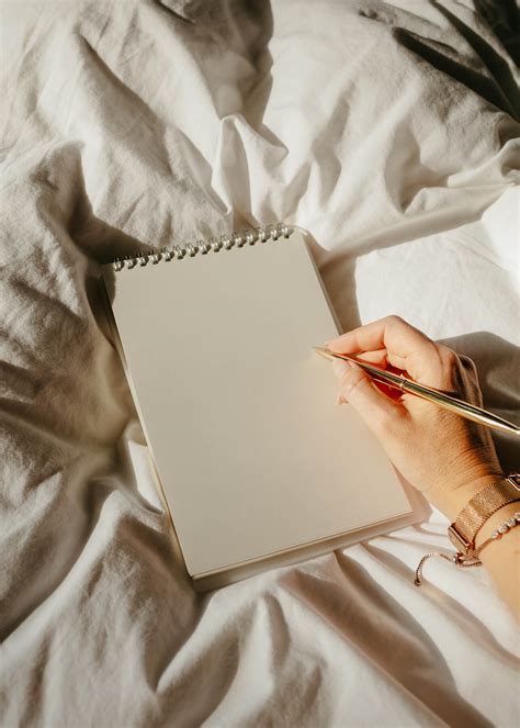 6 Tips To Effectively Use A Planner and Boost Productivity In 2023