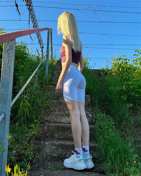 ☀️ Vikneska Sunny ☀️ | 1, 2, 3, 4, 5 or 6? 💜 And how was your summer? ☀