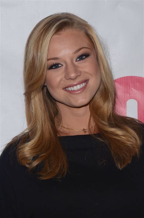 NIKKI LEIGH at 10 Rules for Sleeping Around Premiere in Los Angeles