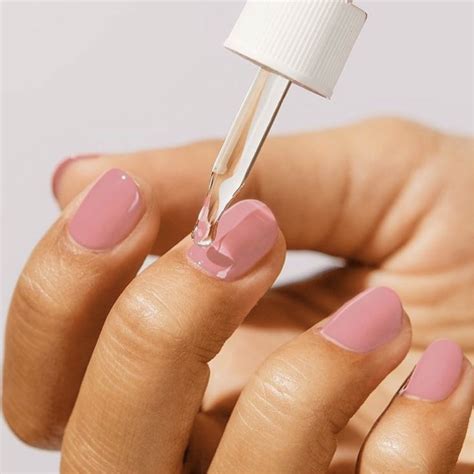 How to push back your cuticles - Nail Polish Direct