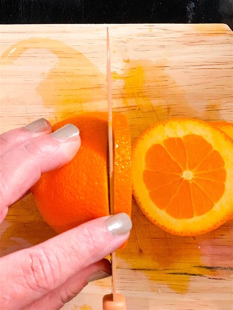 How to Dry Orange Slices in the Oven - 2 Bees in a Pod