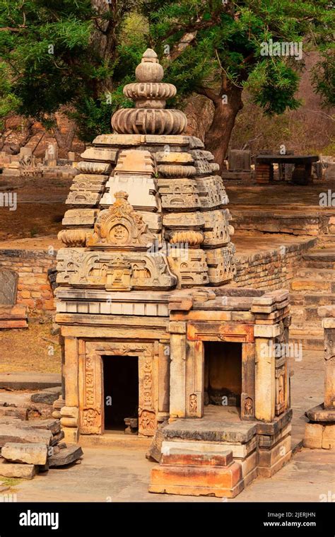 temple complex   bateshwar group  temples bateshwar morena