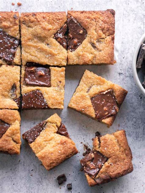 Low Carb Cookie Bars - Little Pine Kitchen