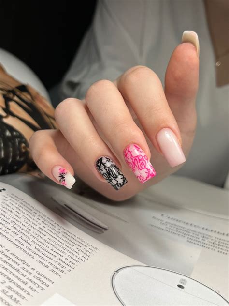 Граффити ногти | Squoval nails, Best acrylic nails, Nail manicure