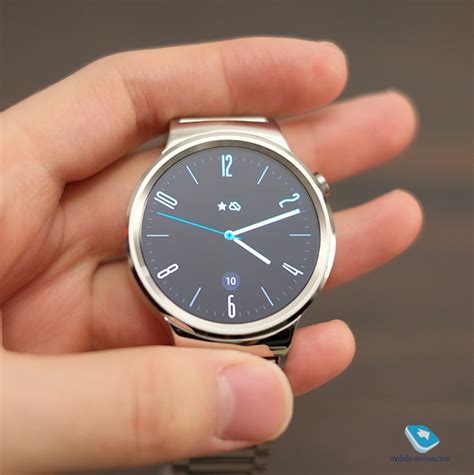 Mobile-review.com Обзор умных часов Huawei Watch