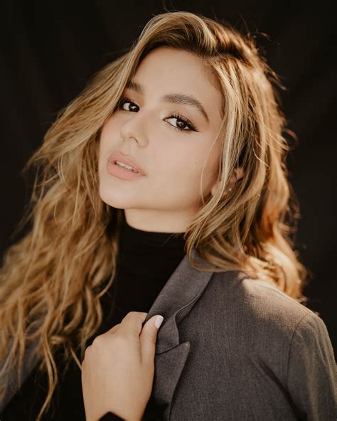 Paula Andrea Posada | Una de mis facetas y labores favoritasss 🌸🍿💘🧚🏻‍♂️