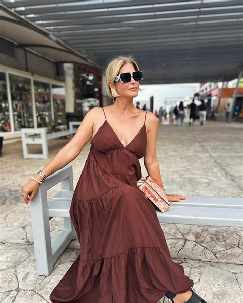 Tania Riquenes | Viernes de #relax #taniariquenes #enjoy | Instagram