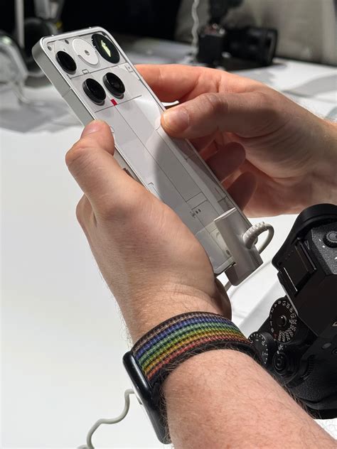 Nothing Phone (3)’s new Glyph Matrix interface is fun and full of