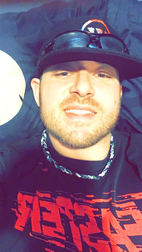 A hair middle length cut went wrong in this viral video 19