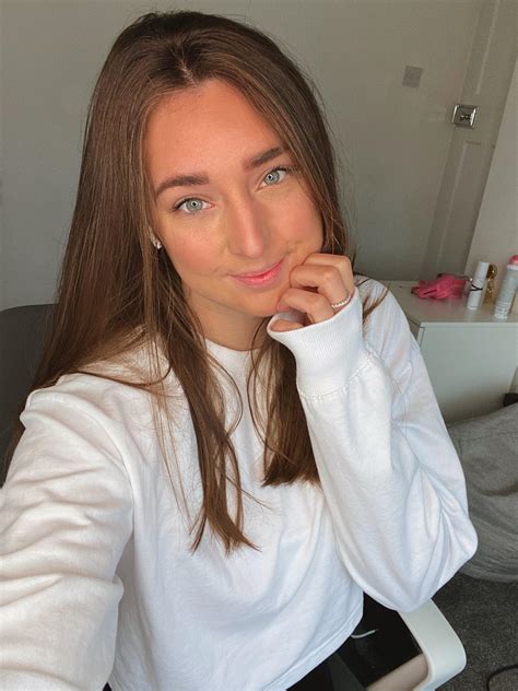 Cutepowerlegs nude