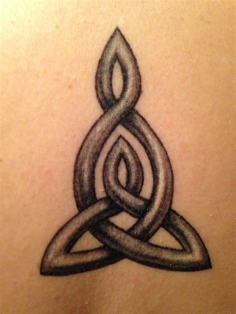 A grayscale celtic symbol on the back of my neck. - Tattoo.com Celtic ...