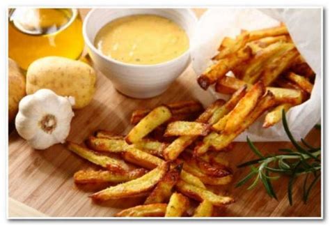 Соус для картошки фри с чесноком и сыром