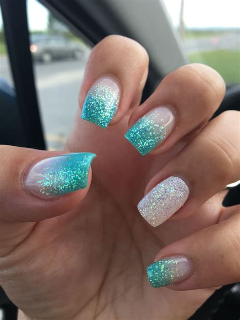 teal fingernails 5