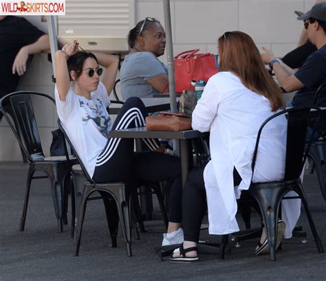 Aubrey Plaza / plazadeaubrey nude Instagram leaked photo #121