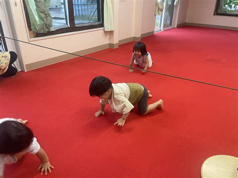 運動あそび～縄遊び～（1歳児）ほか | 青森県黒石市の学校法人東英学園｜東雲幼稚園