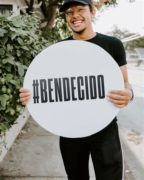 bendecido sunday social