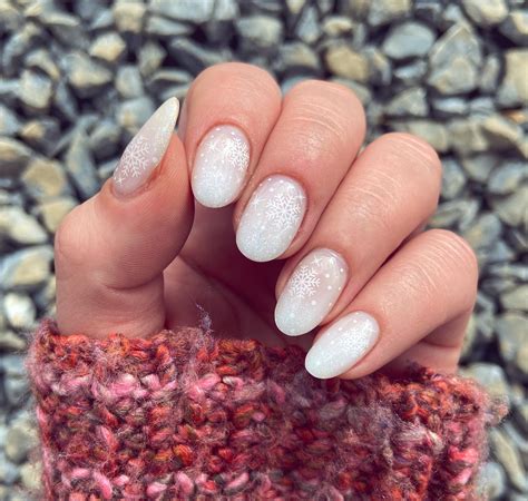 SG160045 (First Snow) from No Time Nails for my vacation on Whitetop