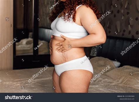 1,136 imágenes de Tagging belly - Imágenes, fotos y vectores de stock ...