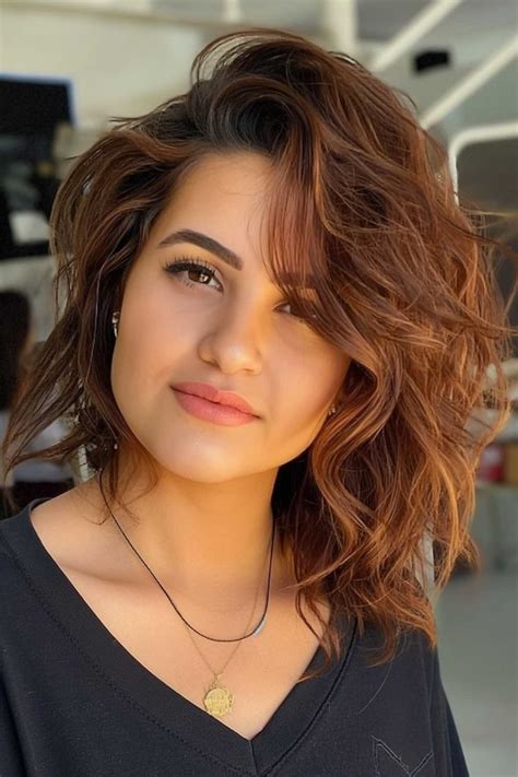 11 Layered Haircuts For Medium Hair - Fun Shop