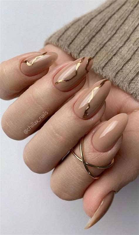 Uñas nude delicadas para las mujeres más sofisticadas este verano