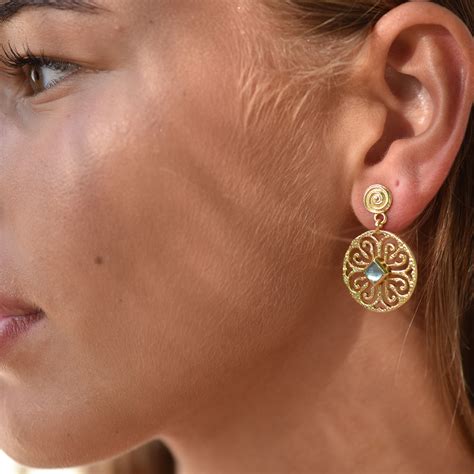 Azuni London – Vintage Stash Designer Agency