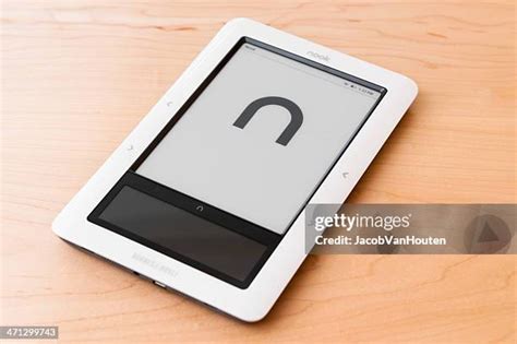 41 Barnes & Noble Nook Color Stock Photos, High-Res Pictures, and ...