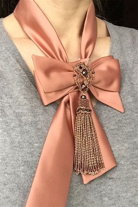 Женские галстуки-банты | Scarf jewelry, Fabric jewelry, Women bow tie