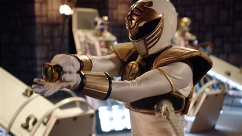 tommy oliver mighty morphin white ranger morphin legacy
