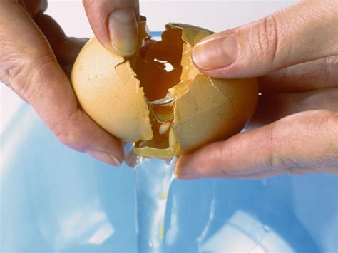 6 Less-Known Health Benefits Of Egg Whites