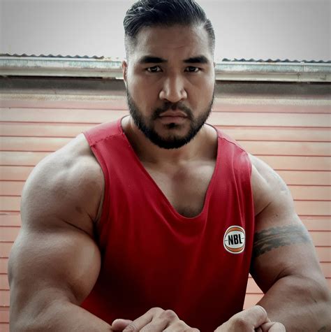 This guy thinks he can take on Izzy 🤪 BoxFit Studio/BEAST STYLE Boxing