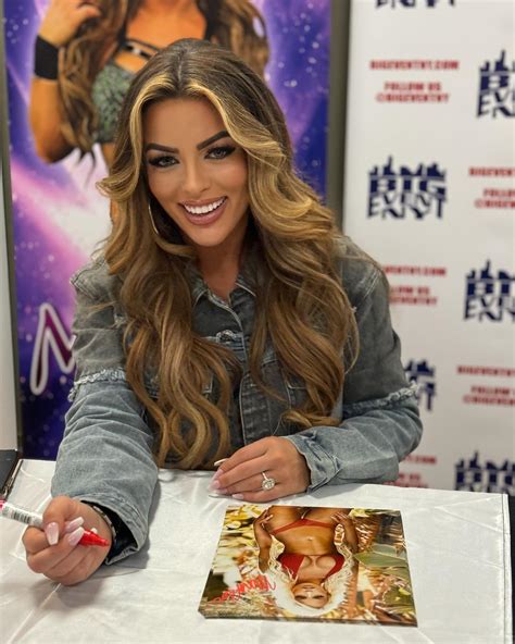 Amanda Saccomanno | Day 1 💙 Make up @annakordash Hair @hairby_olamira