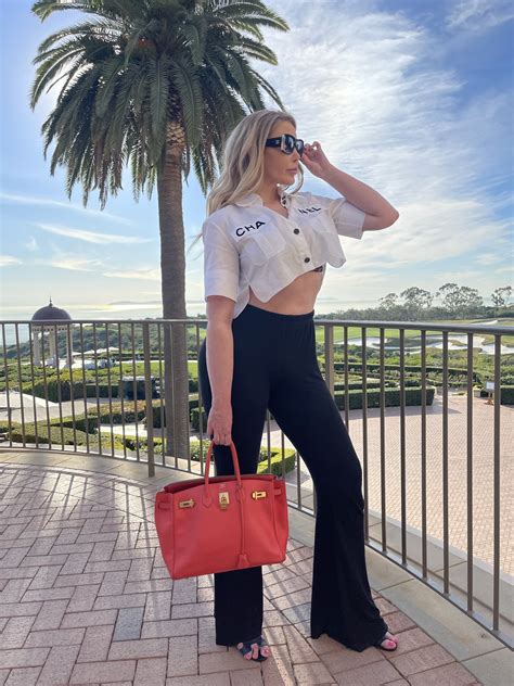 TW Pornstars - 2 pic. JENNA BENTLEY. Twitter. Rate my outfit 1-10😻😻😻. 7