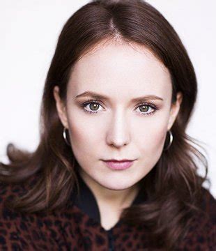 English Rj Freya Parker Biography, News, Photos, Videos | NETTV4U
