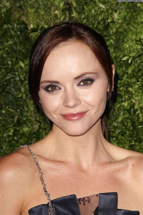 Christina Ricci Beautiful High Resolution Posing Hot Babe
