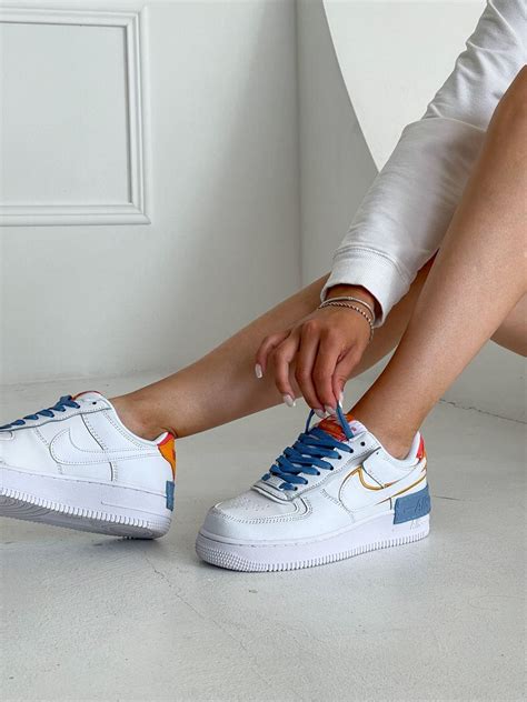 Женские низкие белые кроссовки Nike Air Force 1 '07 кожа кожаные найк ...