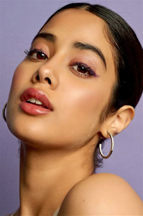 Jhanvi Kapoor UHD HD/High Re-Solution Photo