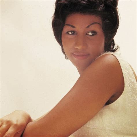 Remembering the Queen of Soul: 20 Fascinating Photos of Aretha Franklin ...
