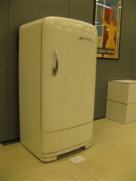 Зил-Москва Холодильник ZIL Moscow Fridge Soviet 1950s | Дом, Винтаж ...