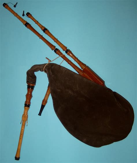 Stari muzicki instrumenti