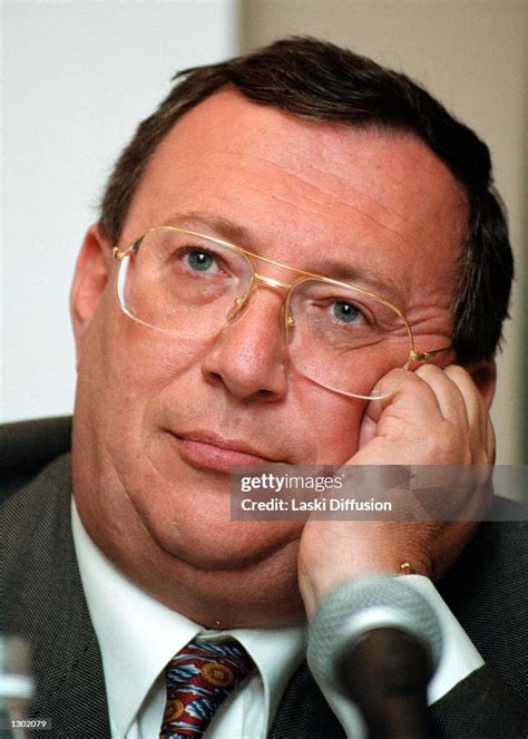 Businessman Vladimir Gusinsky speaks to reporters at a press... News ...