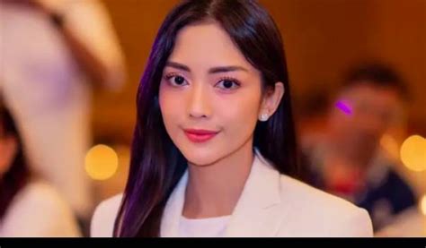 profil ririn dwi ariyanti sempat dijuluki ratu sinetron indonesia