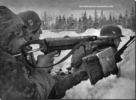 HISTORY IN IMAGES: Pictures Of War, History , WW2: Waffen SS In Action ...