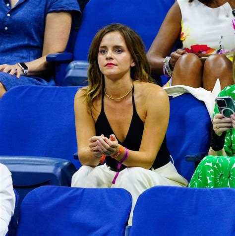 For Emma Watson, The US Open Is an Excuse to Wear a Wrong Shoe | Vogue